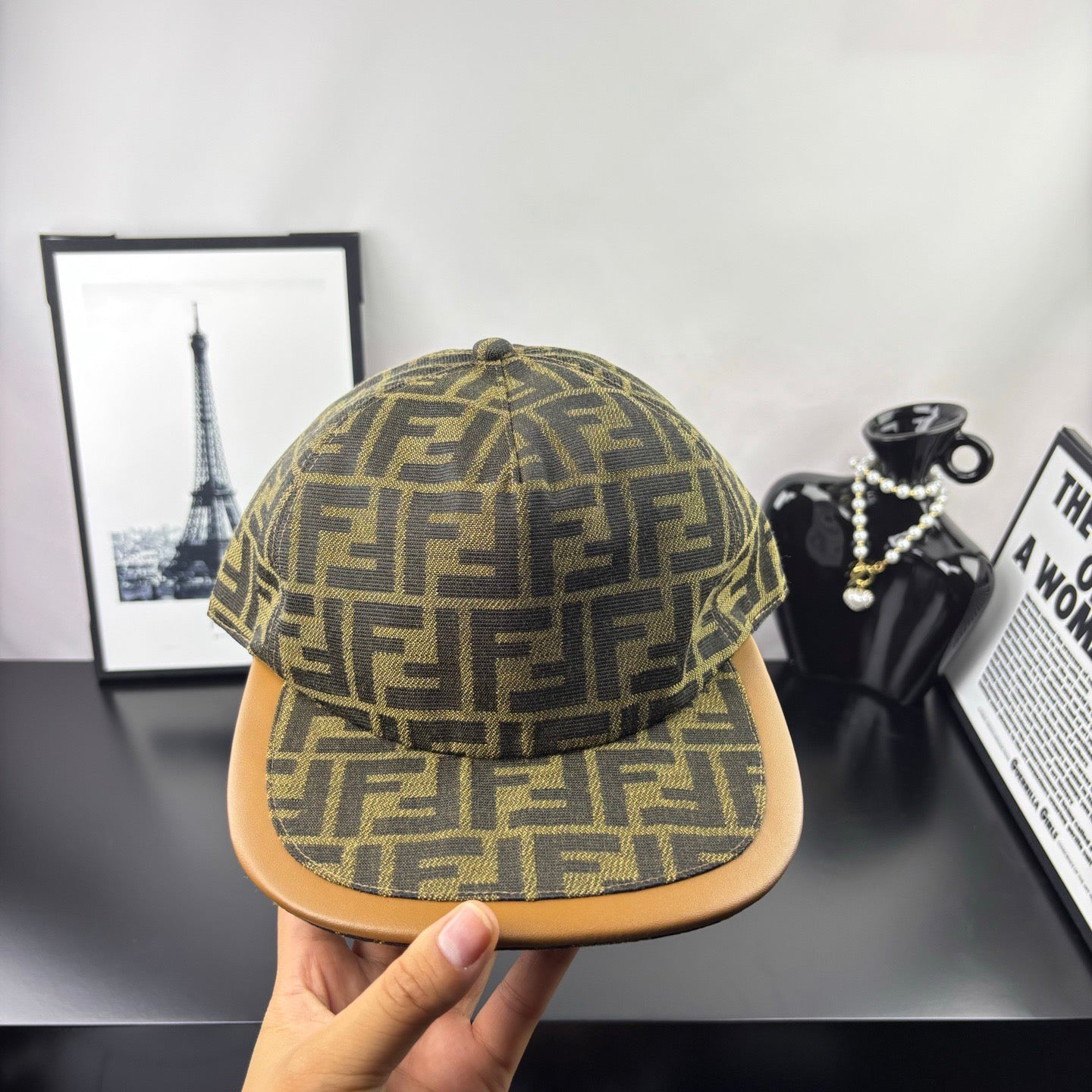 Casquette F plate